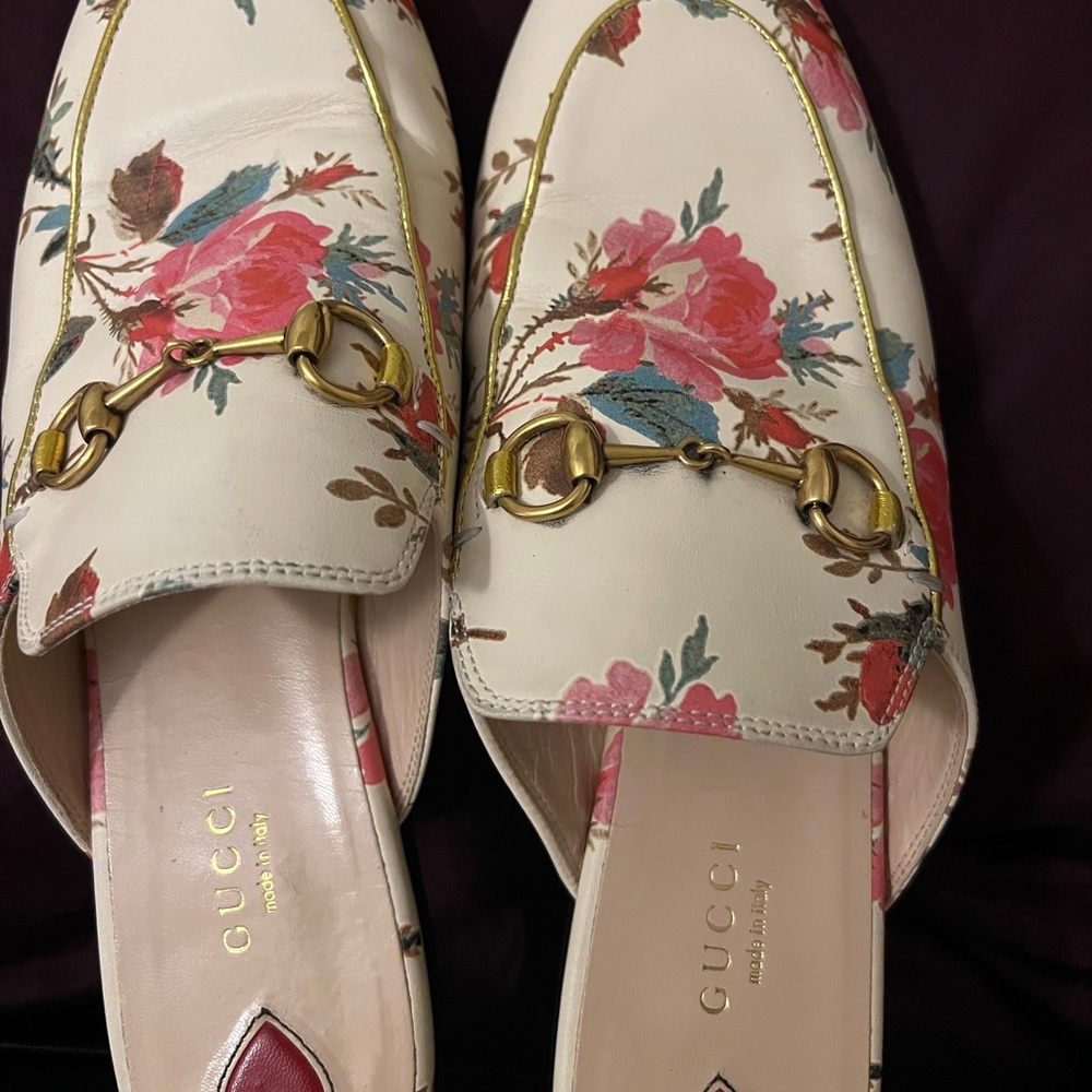 Gucci Floral Leather Horsebit Mules in Cream with Pink & Red Accents - Picture 2 of 13